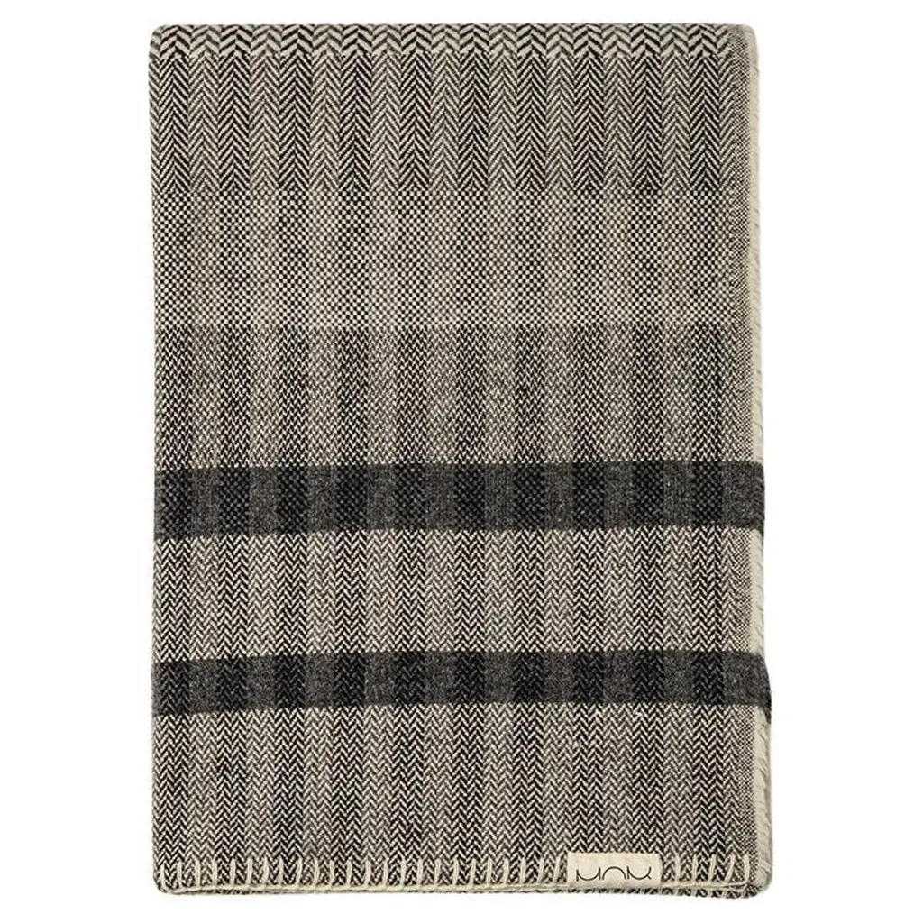 Graphic Burel Wool Black And White Blanket