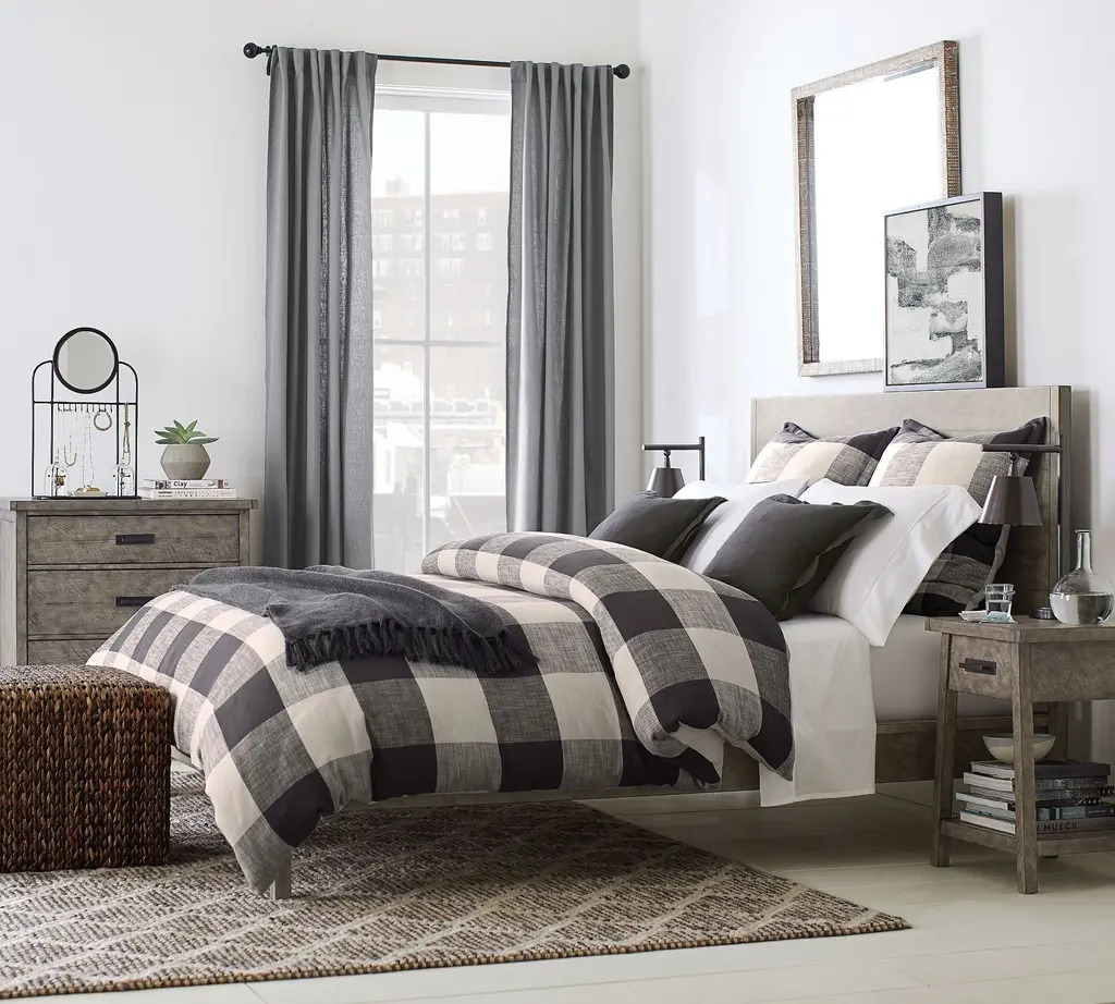 Pottery Barn orders Bryce Buffalo Check Duvet