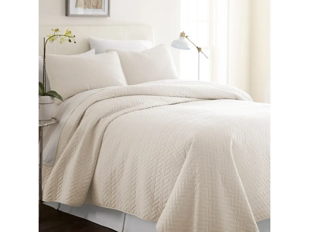 Ienjoy Home Herring Patterned Twin/twin Xl Quilted Coverlet Set