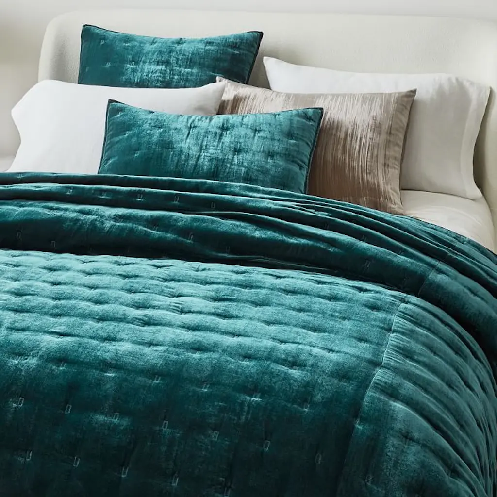 Hot West Elm Lush Velvet Tack Stitch King Quilt and Shams