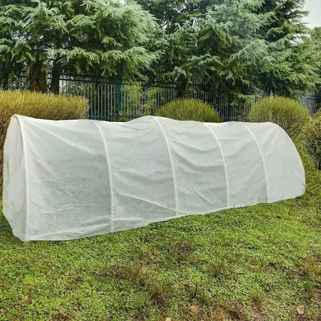 Agfabric Floating Row Cover Plant Protection,white,0.9oz - 14'x25'