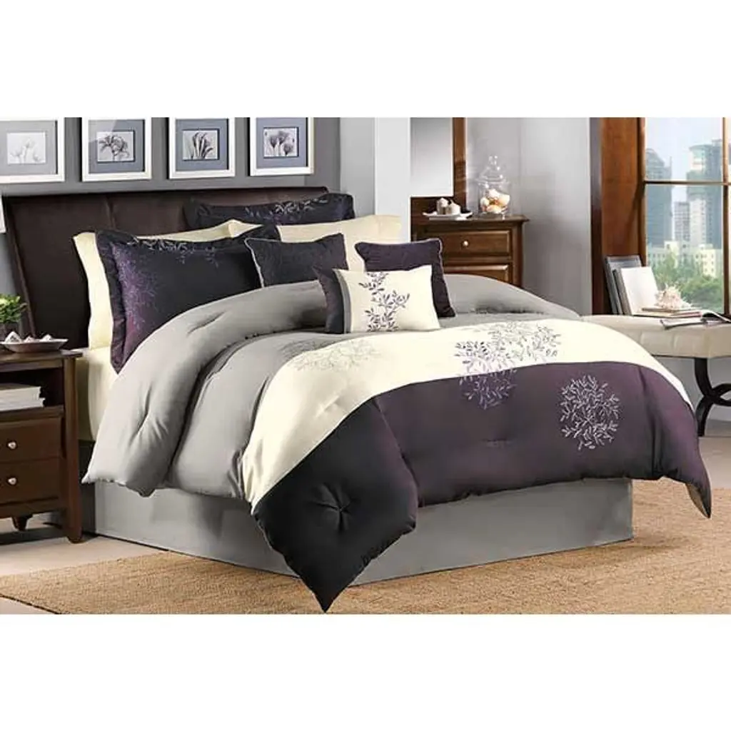 Glenberry 7Pc Queen Comforter Set