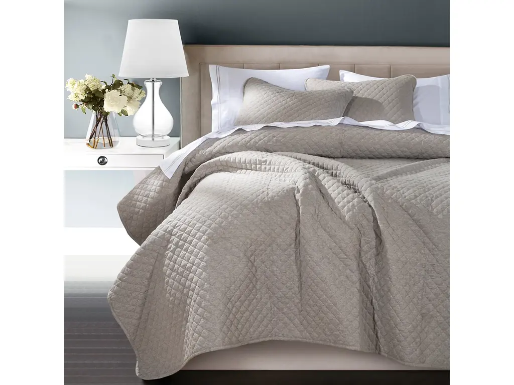 Indigo Hill Anna Diamond 3-Piece Full/queen Quilted Coverlet Set